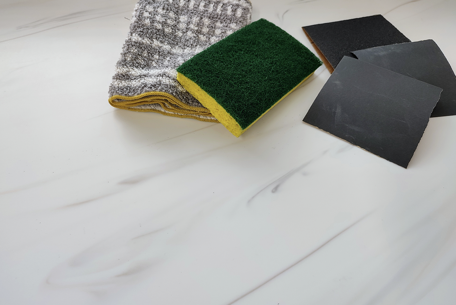 人工大理石の傷を補修するには？分かりやすく解説