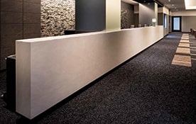 ラグジュアリーな空間を提供するホテルのような病院社