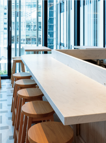 赤白ブラッスリー